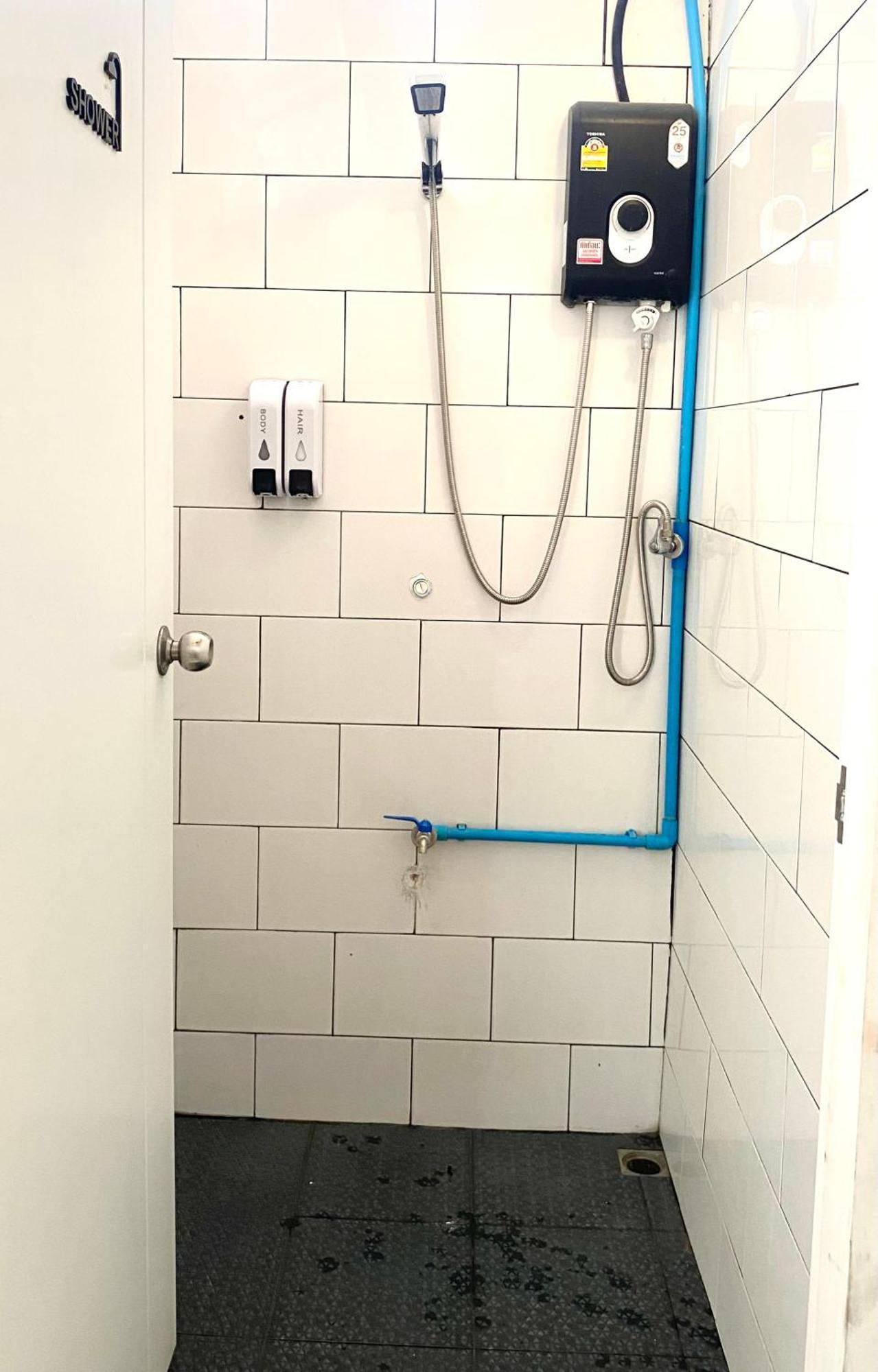 Chiza Hostel Chiangmai شيانغ ماي المظهر الخارجي الصورة