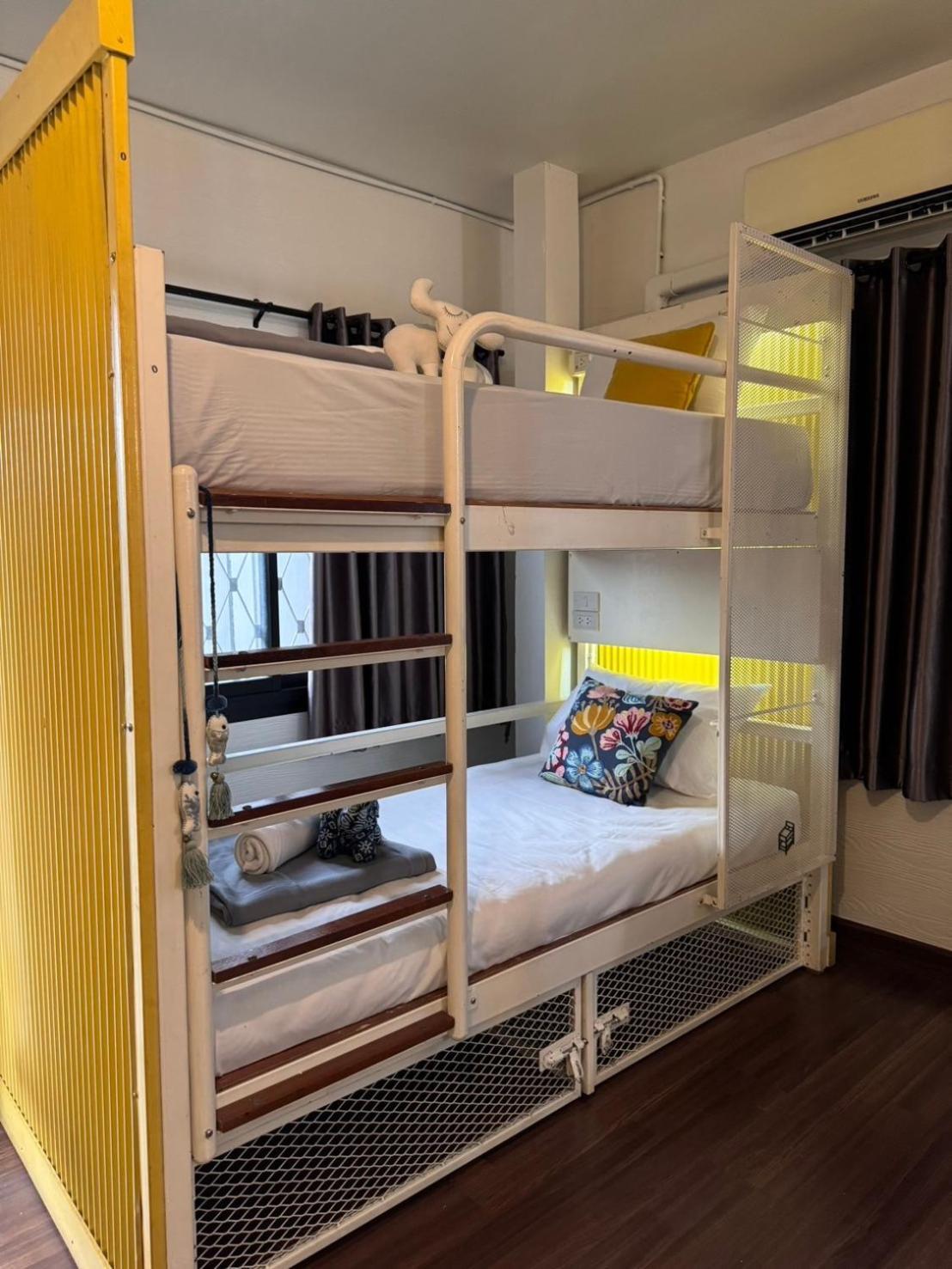 Chiza Hostel Chiangmai شيانغ ماي المظهر الخارجي الصورة